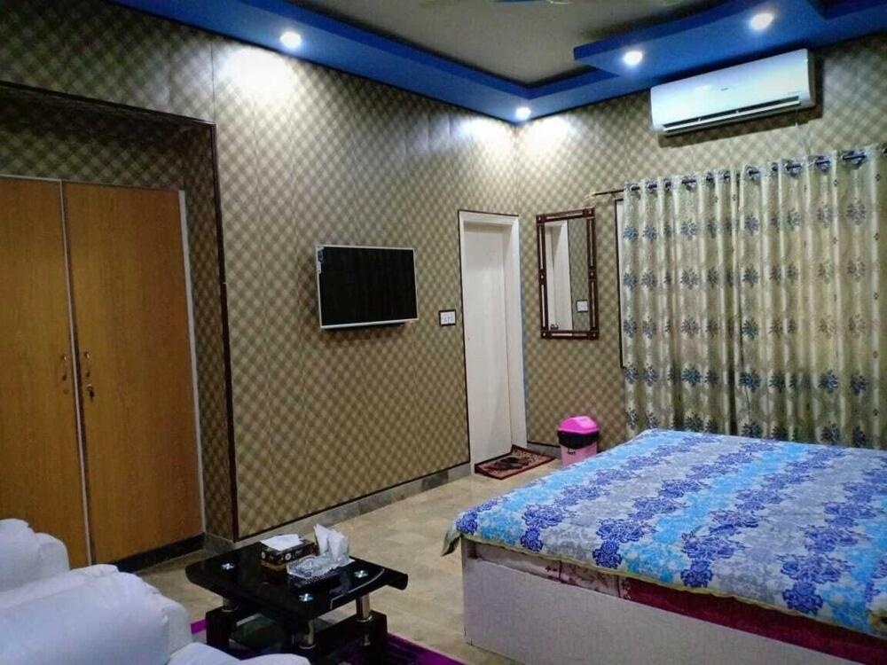 Hotel Defence Inn Image 24