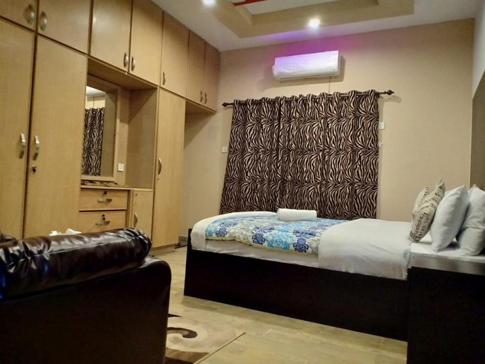 Hotel Defence Inn Image 36